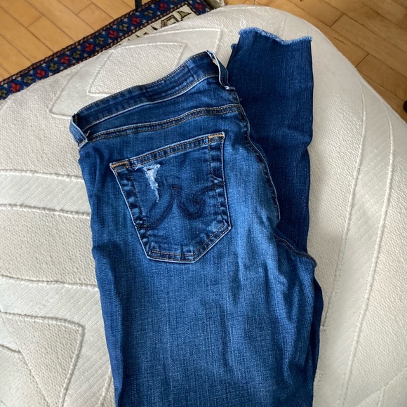 AG distressed legging ankle jeans! - Picture 3 of 16